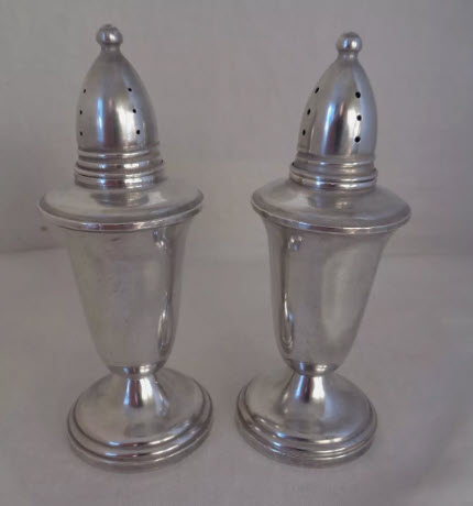 Silver salt and peppers pots